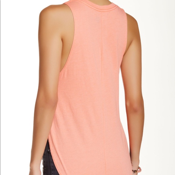 ROXY Muscle Back Tank 💪🏾 - Picture 2 of 2